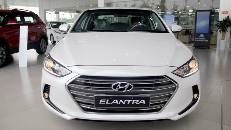 xe-hyundai-elantra-2017-3